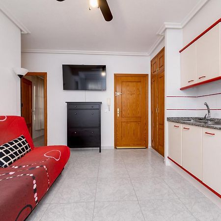Lovely Apartment Near The Sea Торрев'єха Екстер'єр фото