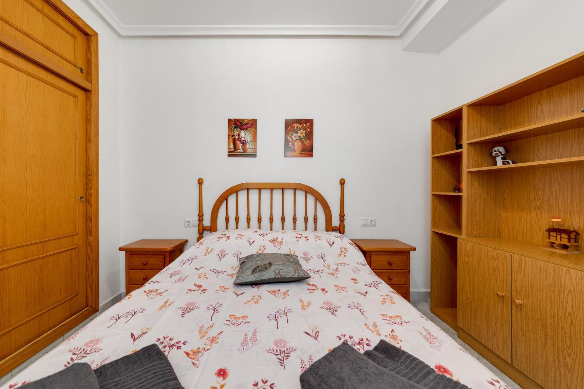 Lovely Apartment Near The Sea Торрев'єха Екстер'єр фото