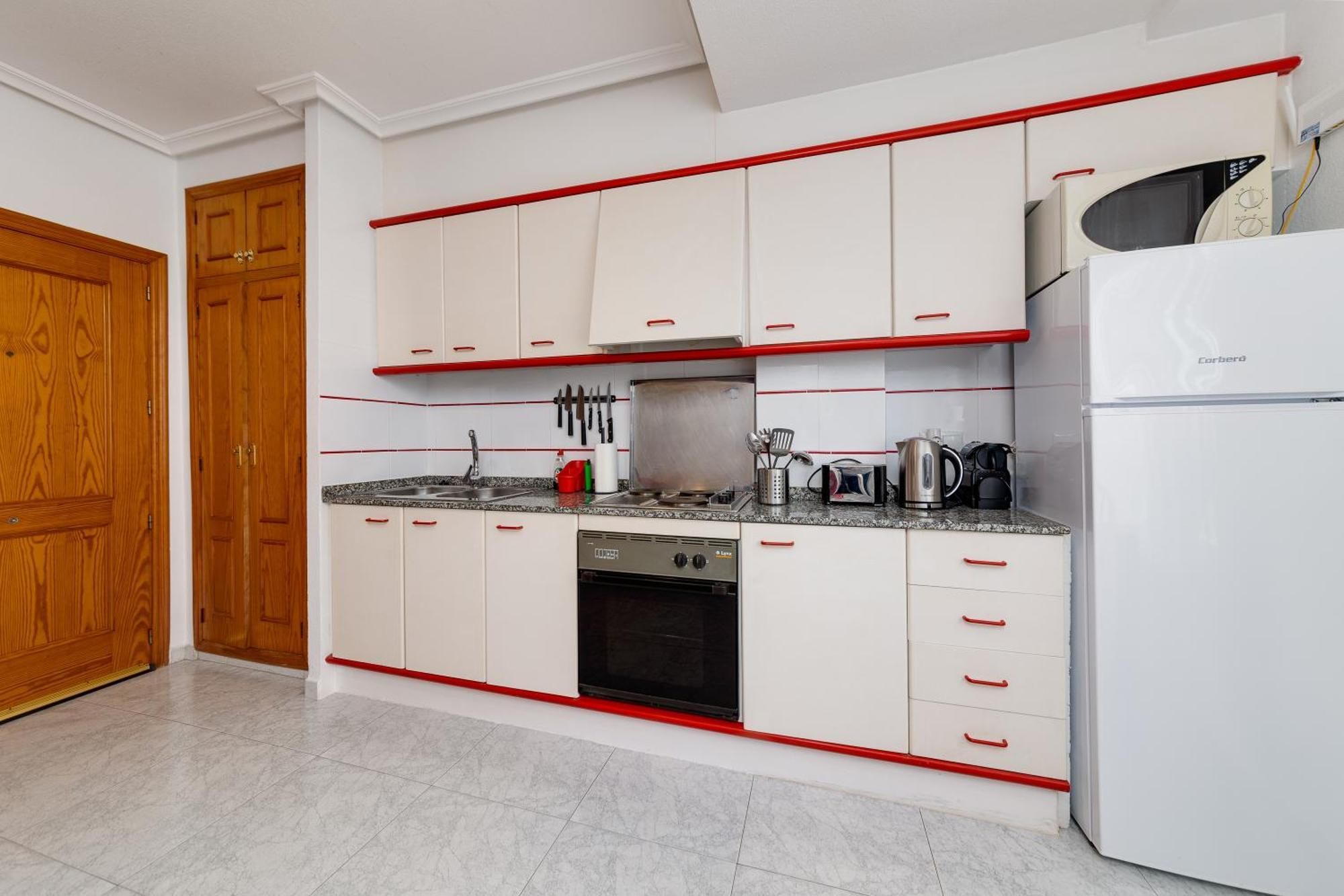 Lovely Apartment Near The Sea Торрев'єха Екстер'єр фото