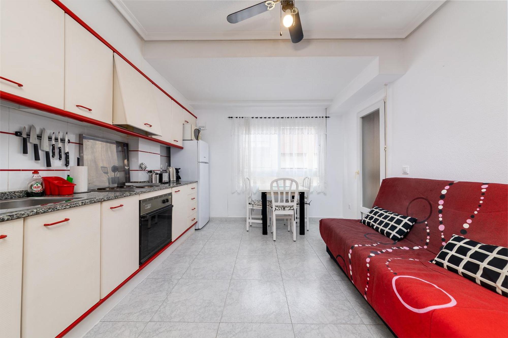 Lovely Apartment Near The Sea Торрев'єха Екстер'єр фото