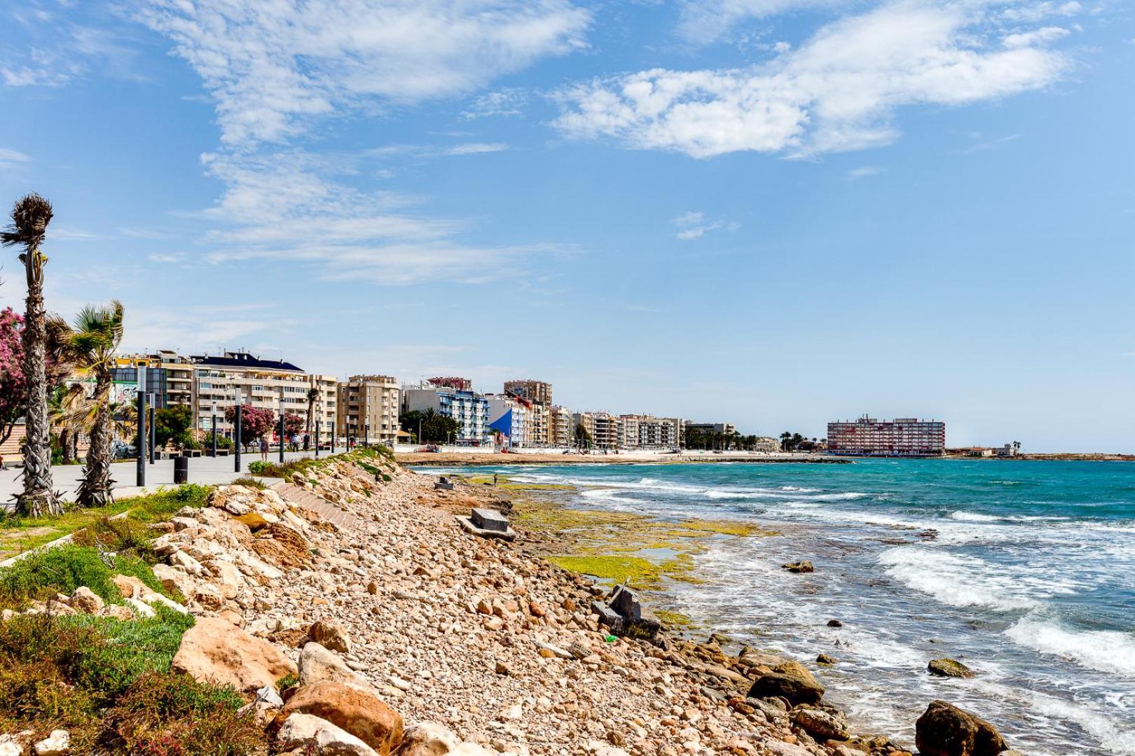 Lovely Apartment Near The Sea Торрев'єха Екстер'єр фото